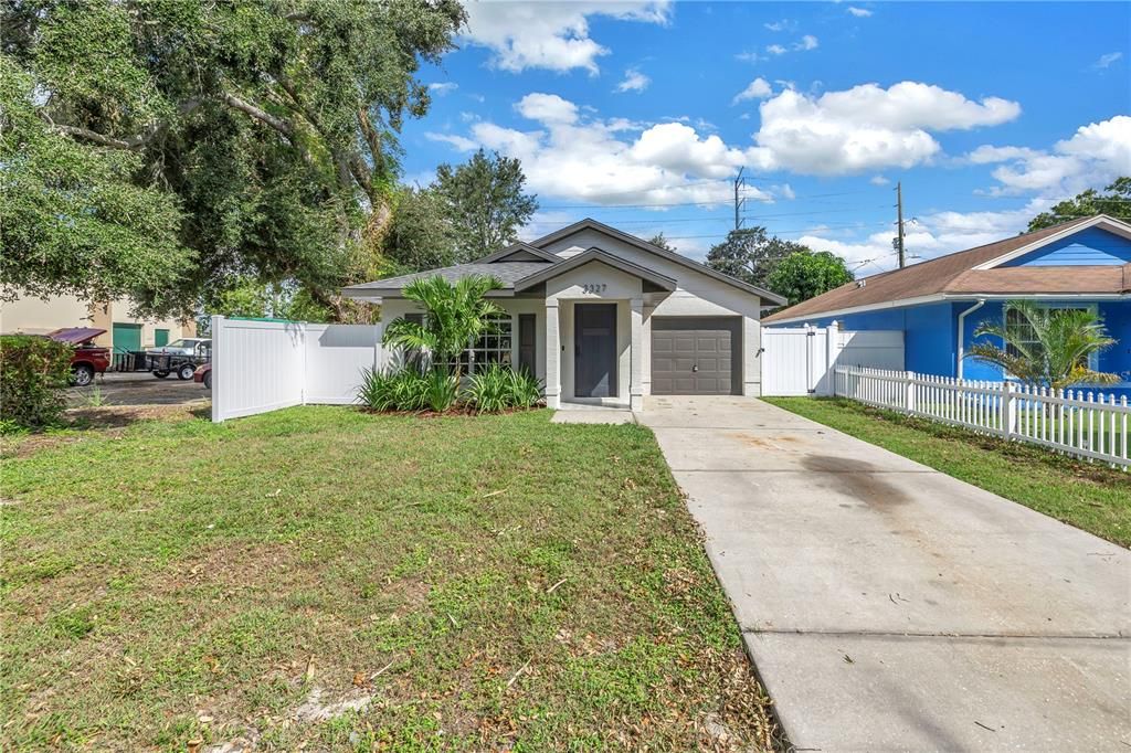 For Sale: $420,000 (3 beds, 2 baths, 1251 Square Feet)