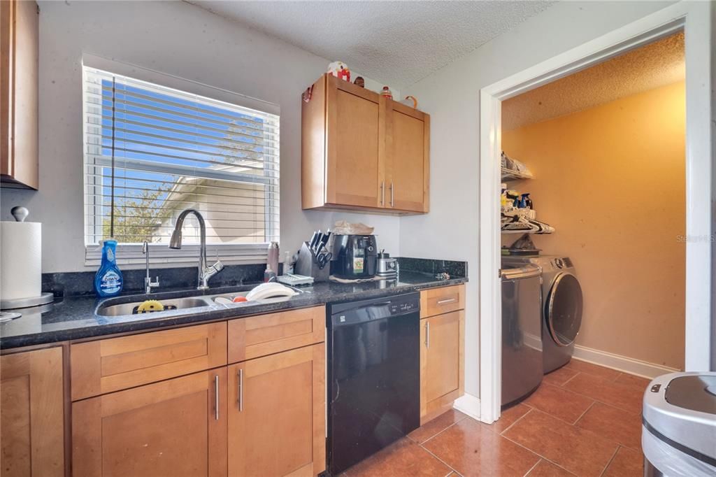 For Sale: $329,995 (4 beds, 1 baths, 1278 Square Feet)