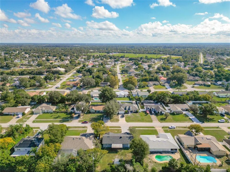 For Sale: $305,000 (3 beds, 2 baths, 1656 Square Feet)