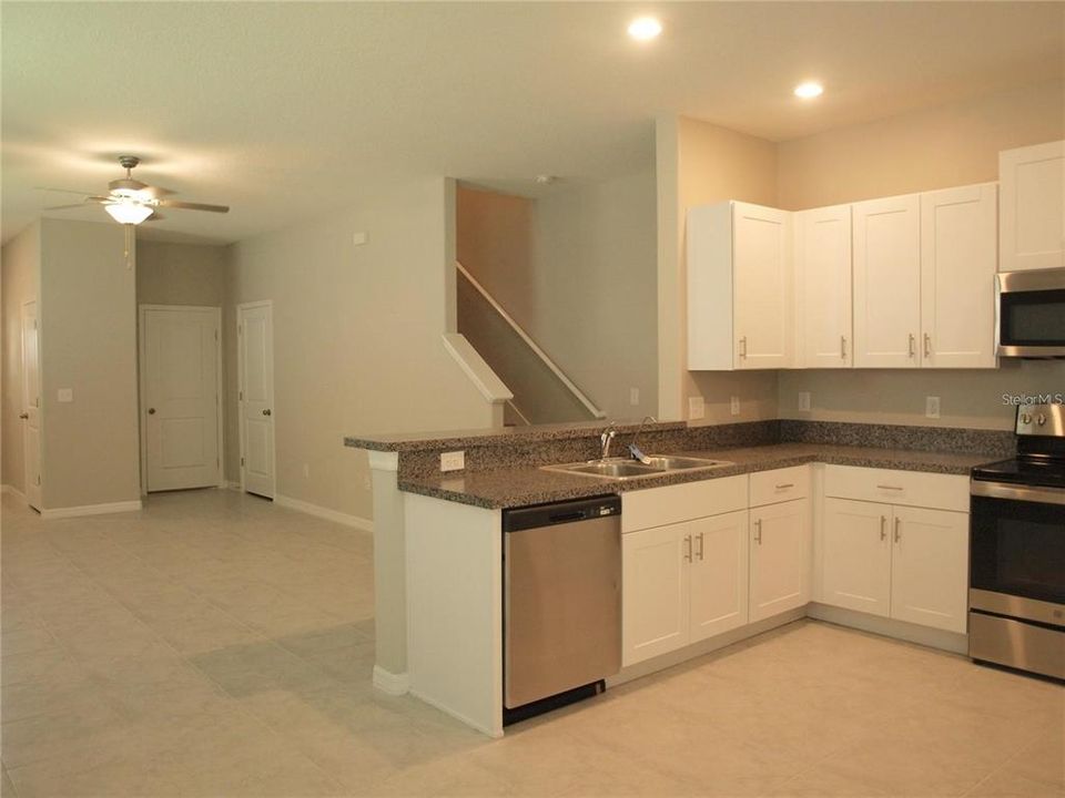 For Rent: $2,000 (2 beds, 2 baths, 1541 Square Feet)