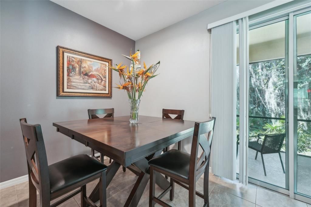 For Sale: $349,900 (3 beds, 2 baths, 1704 Square Feet)