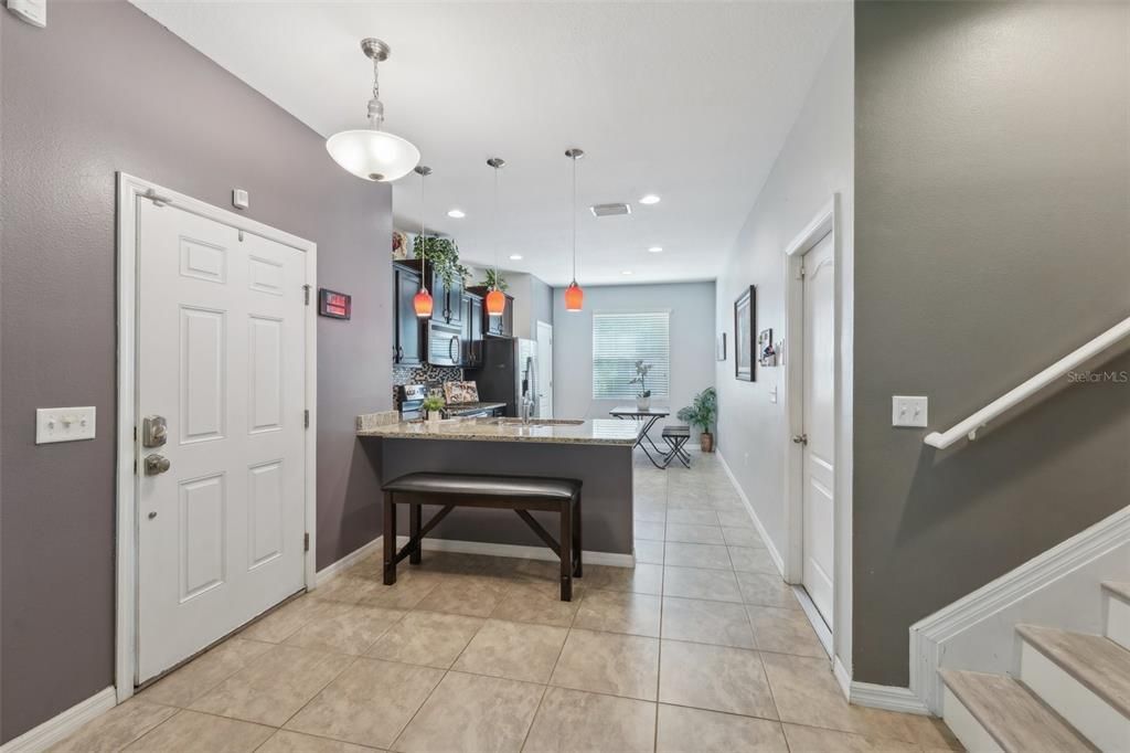 For Sale: $349,900 (3 beds, 2 baths, 1704 Square Feet)