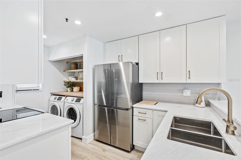 For Sale: $590,800 (2 beds, 2 baths, 1053 Square Feet)