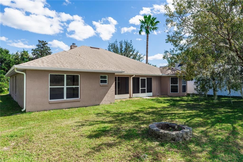 For Sale: $469,999 (4 beds, 2 baths, 2397 Square Feet)