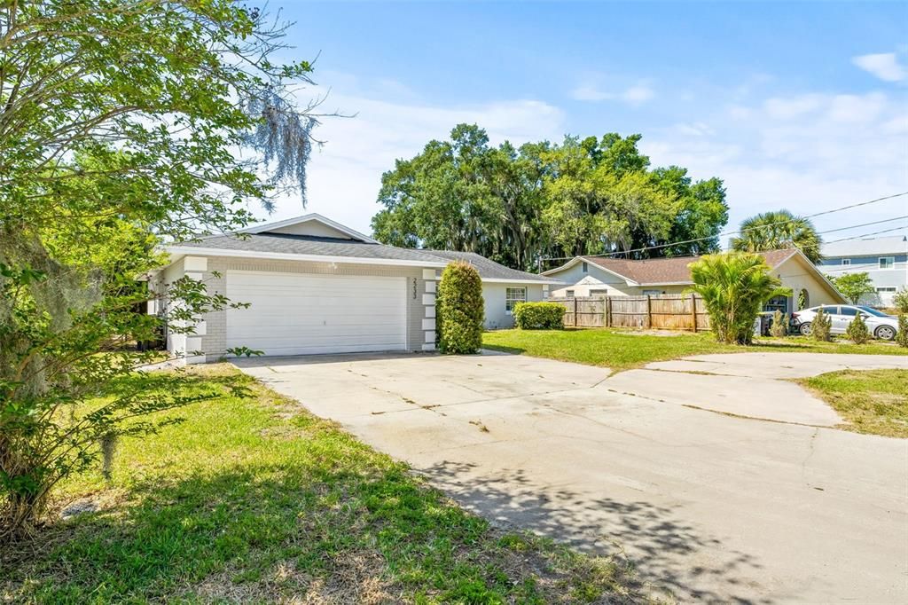 For Sale: $399,990 (4 beds, 2 baths, 2273 Square Feet)