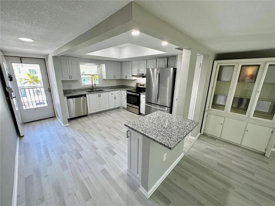 Fully updated Kitchen with Granite Counters and all new stainless appliances