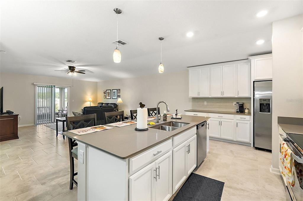 For Sale: $434,000 (4 beds, 2 baths, 1850 Square Feet)