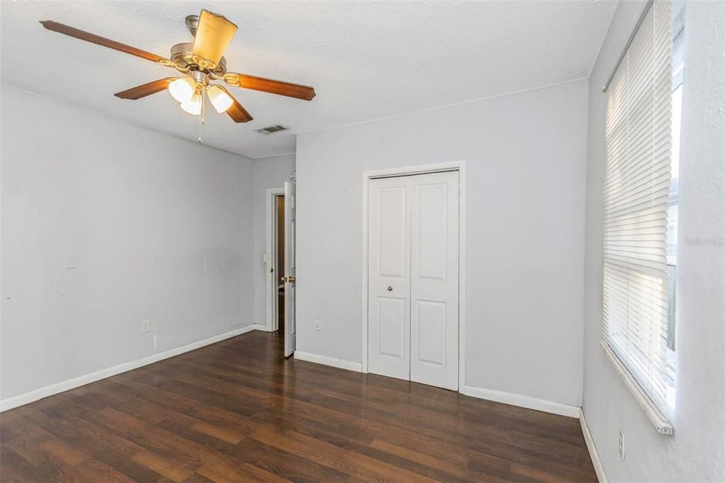 For Sale: $279,000 (3 beds, 1 baths, 1512 Square Feet)