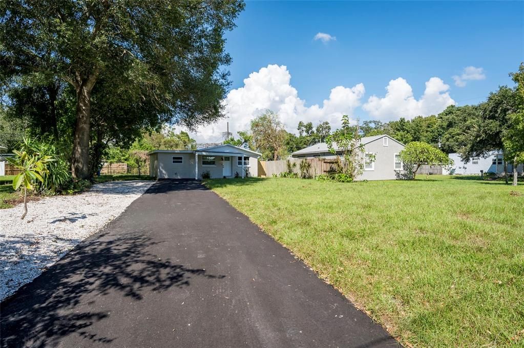 For Sale: $397,900 (3 beds, 2 baths, 1106 Square Feet)