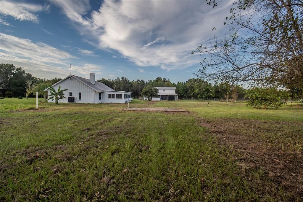 For Sale: $599,900 (4 beds, 2 baths, 2139 Square Feet)