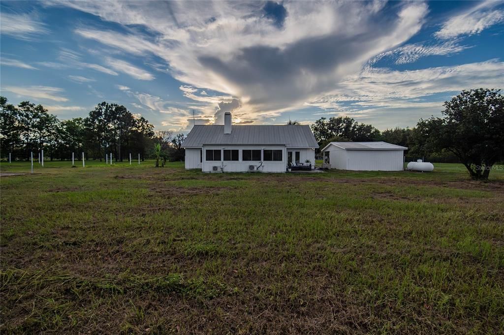 For Sale: $599,900 (4 beds, 2 baths, 2139 Square Feet)