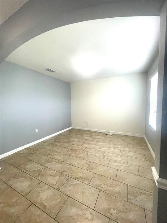 For Rent: $2,500 (4 beds, 2 baths, 2526 Square Feet)