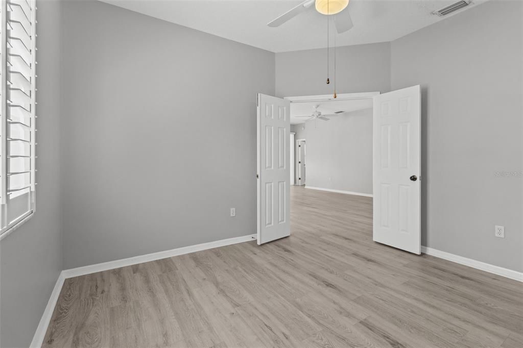 For Sale: $424,900 (2 beds, 2 baths, 1828 Square Feet)