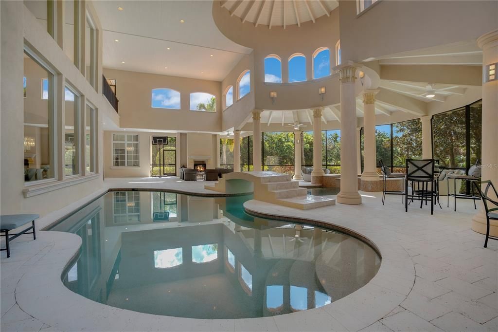 For Sale: $5,500,000 (6 beds, 7 baths, 10701 Square Feet)