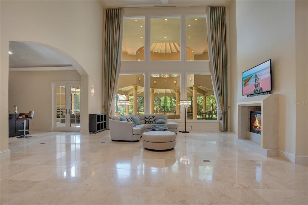 For Sale: $5,500,000 (6 beds, 7 baths, 10701 Square Feet)