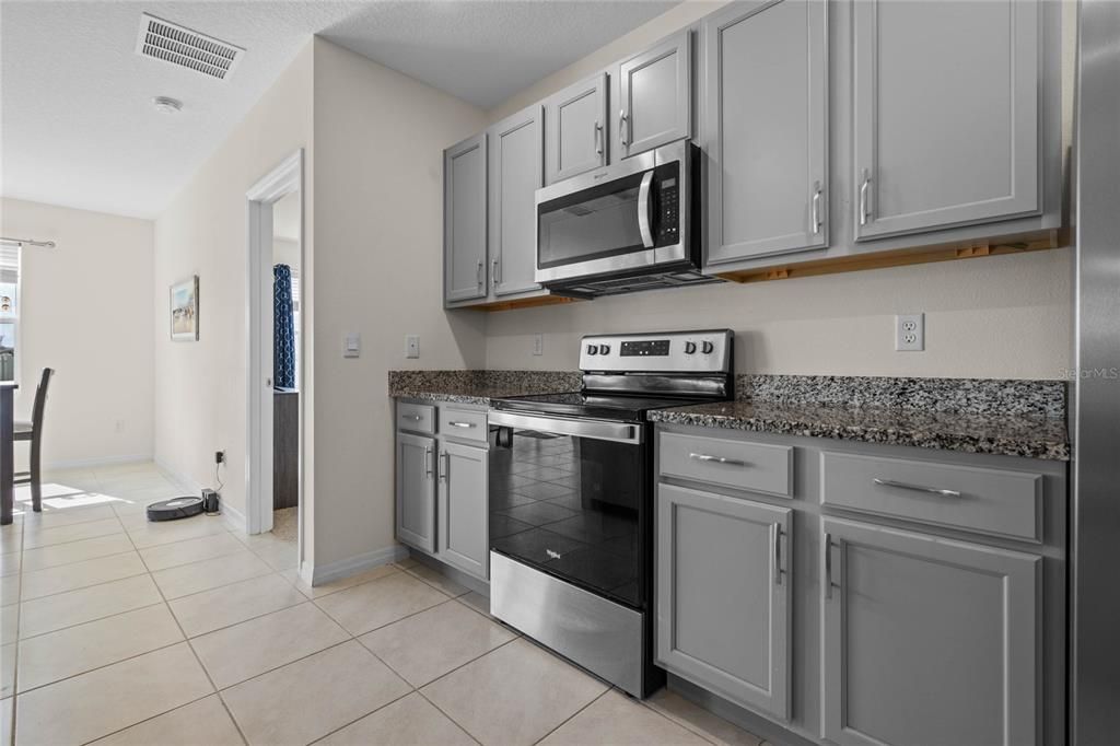 For Sale: $389,990 (3 beds, 2 baths, 1651 Square Feet)