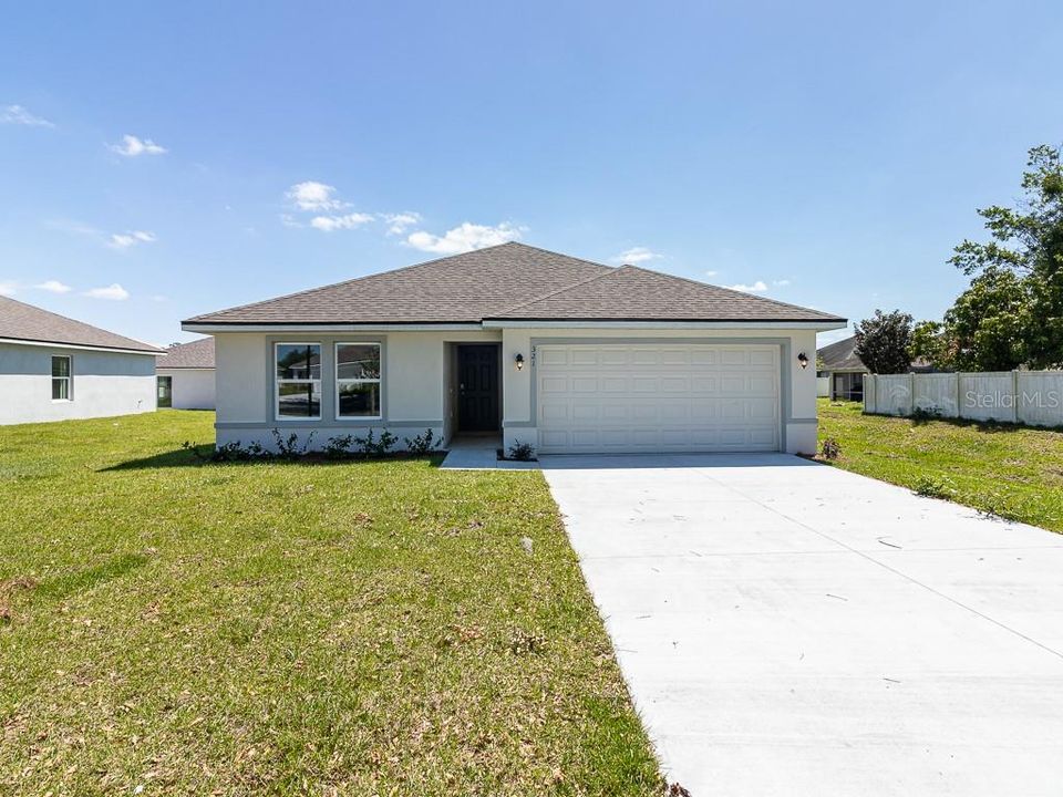 For Sale: $289,000 (3 beds, 2 baths, 1347 Square Feet)