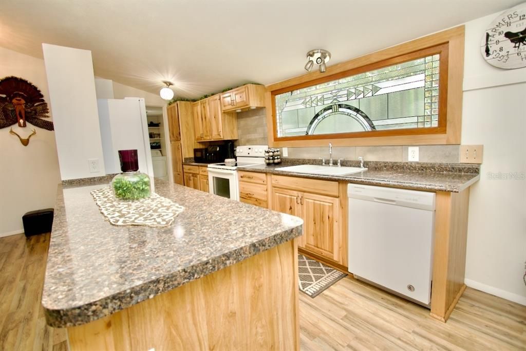 For Sale: $379,900 (2 beds, 2 baths, 1200 Square Feet)