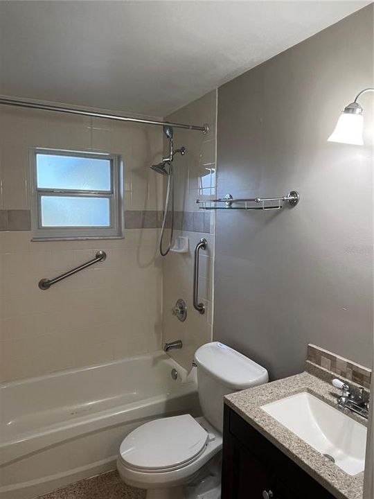 For Rent: $2,250 (2 beds, 1 baths, 1012 Square Feet)