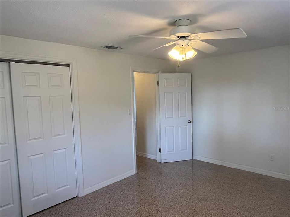 For Rent: $2,250 (2 beds, 1 baths, 1012 Square Feet)