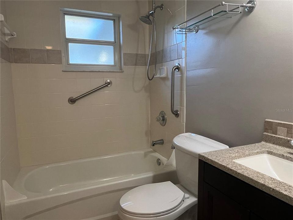 For Rent: $2,250 (2 beds, 1 baths, 1012 Square Feet)