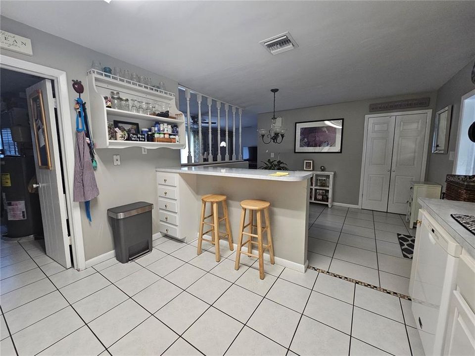 Active With Contract: $440,000 (3 beds, 2 baths, 1504 Square Feet)