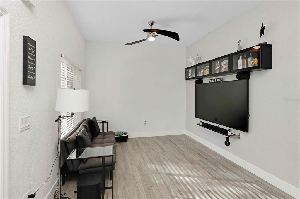 For Sale: $370,000 (3 beds, 2 baths, 1670 Square Feet)