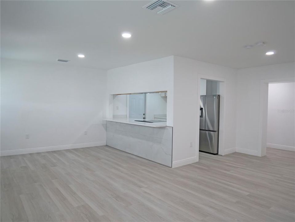 For Sale: $450,000 (3 beds, 2 baths, 1236 Square Feet)