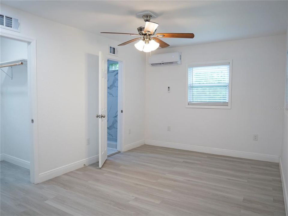 For Sale: $450,000 (3 beds, 2 baths, 1236 Square Feet)