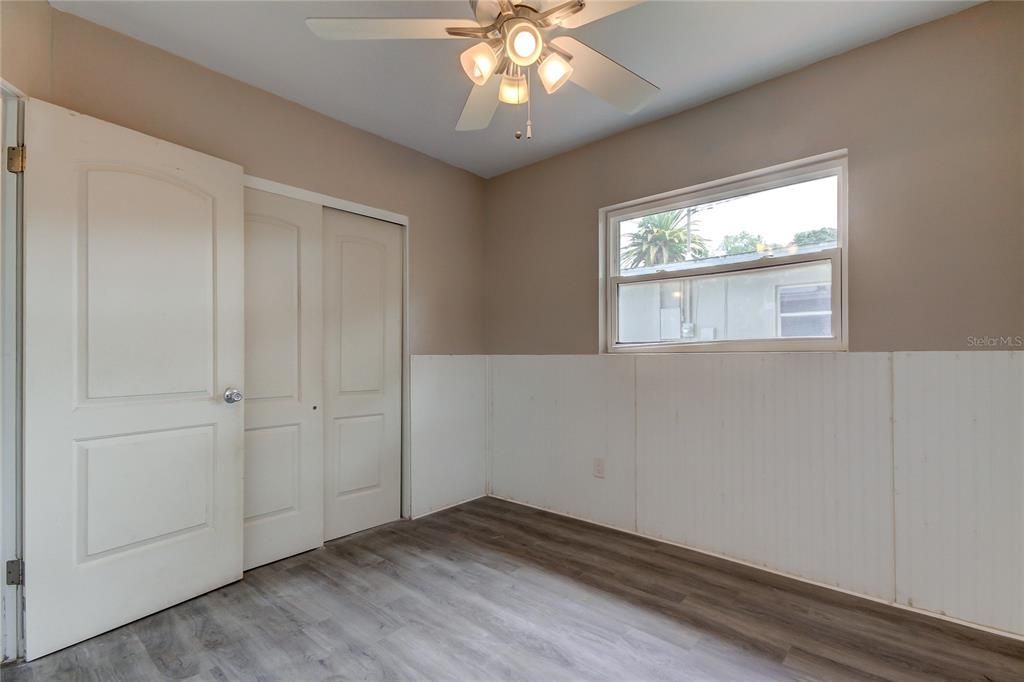 For Sale: $339,900 (3 beds, 1 baths, 985 Square Feet)