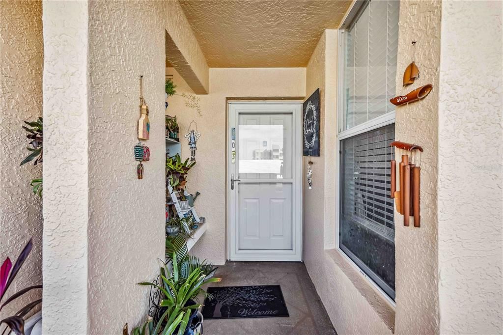 For Sale: $329,900 (2 beds, 2 baths, 1256 Square Feet)