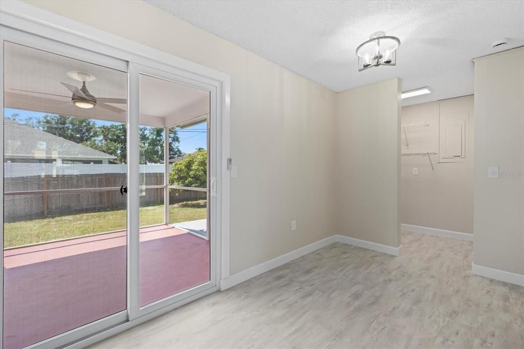 Dining Room/Eat-In Kitchen