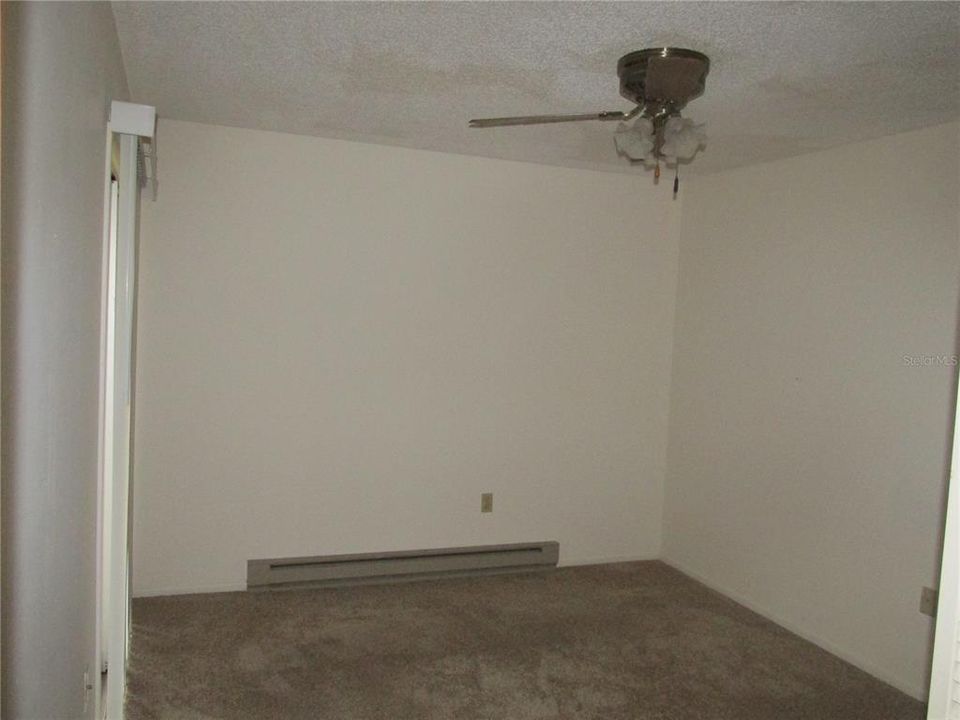 For Rent: $1,500 (1 beds, 1 baths, 723 Square Feet)