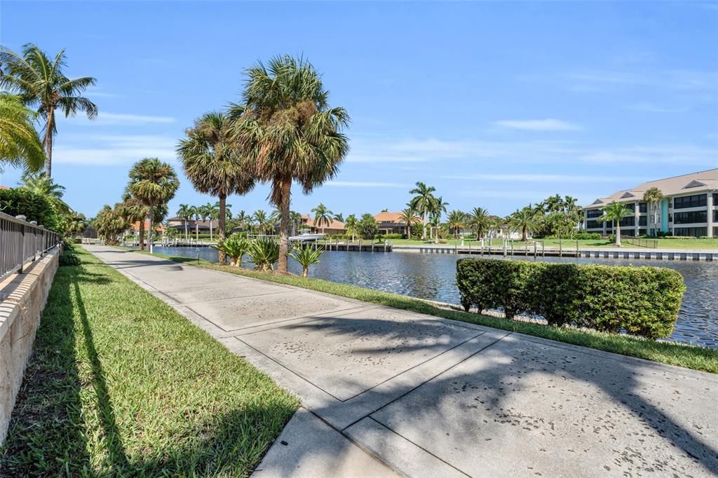 For Sale: $1,180,000 (3 beds, 2 baths, 2338 Square Feet)