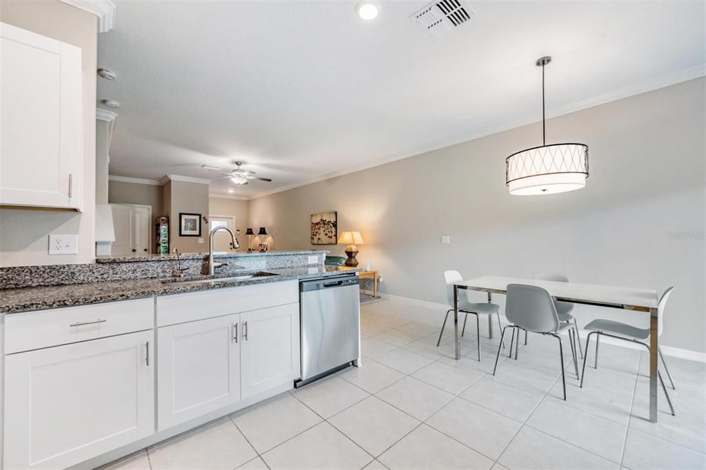 For Sale: $345,000 (2 beds, 2 baths, 1513 Square Feet)