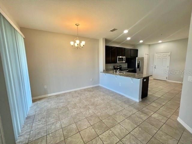 For Rent: $2,100 (3 beds, 2 baths, 1744 Square Feet)