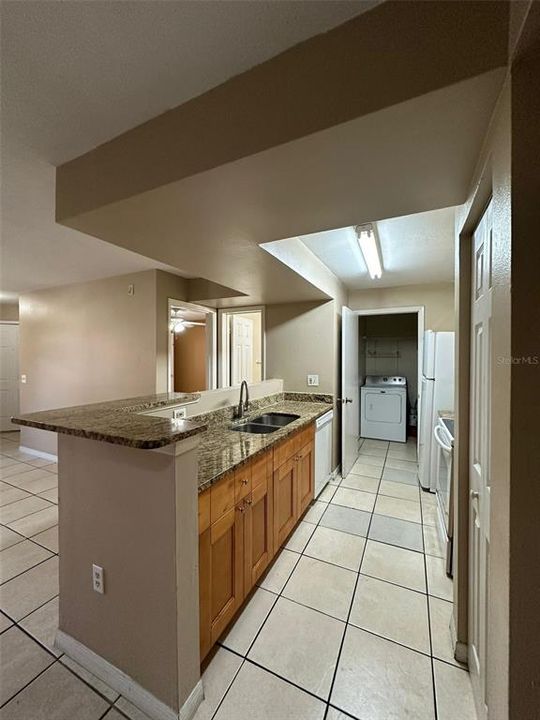 For Rent: $1,650 (2 beds, 2 baths, 937 Square Feet)