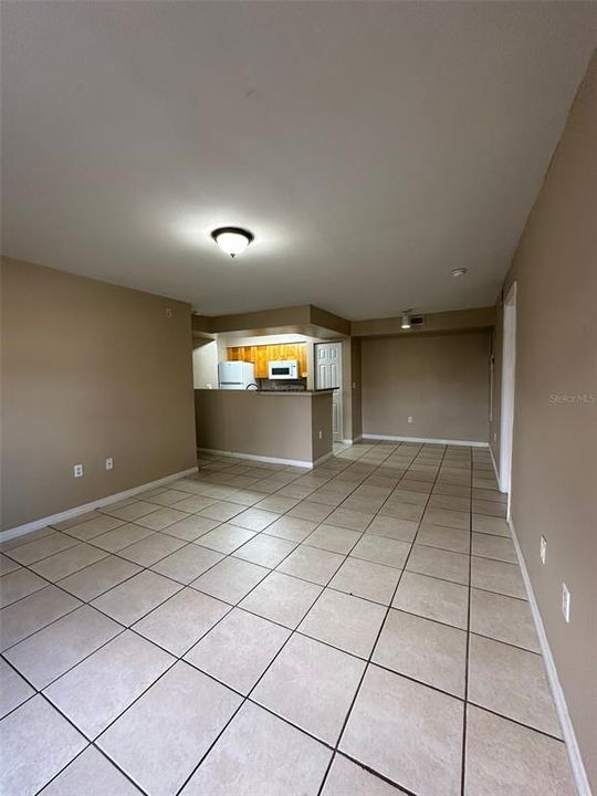 For Rent: $1,650 (2 beds, 2 baths, 937 Square Feet)