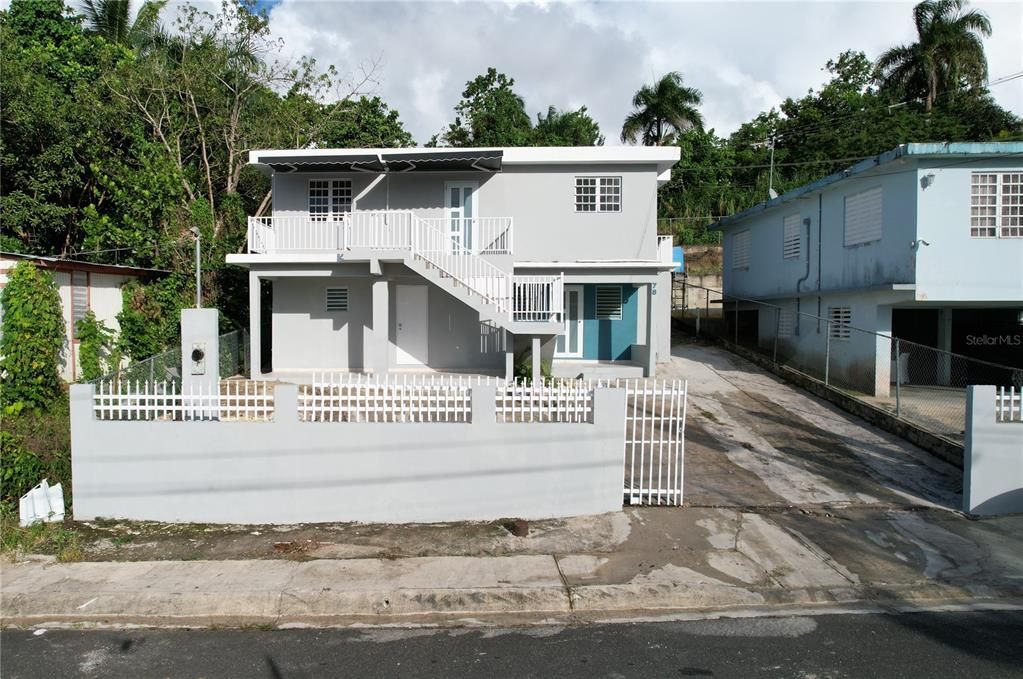 Recently Sold: $160,000 (3 beds, 2 baths, 1417 Square Feet)