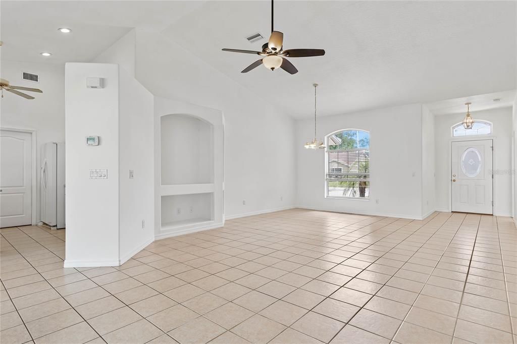 For Sale: $349,900 (3 beds, 2 baths, 1795 Square Feet)