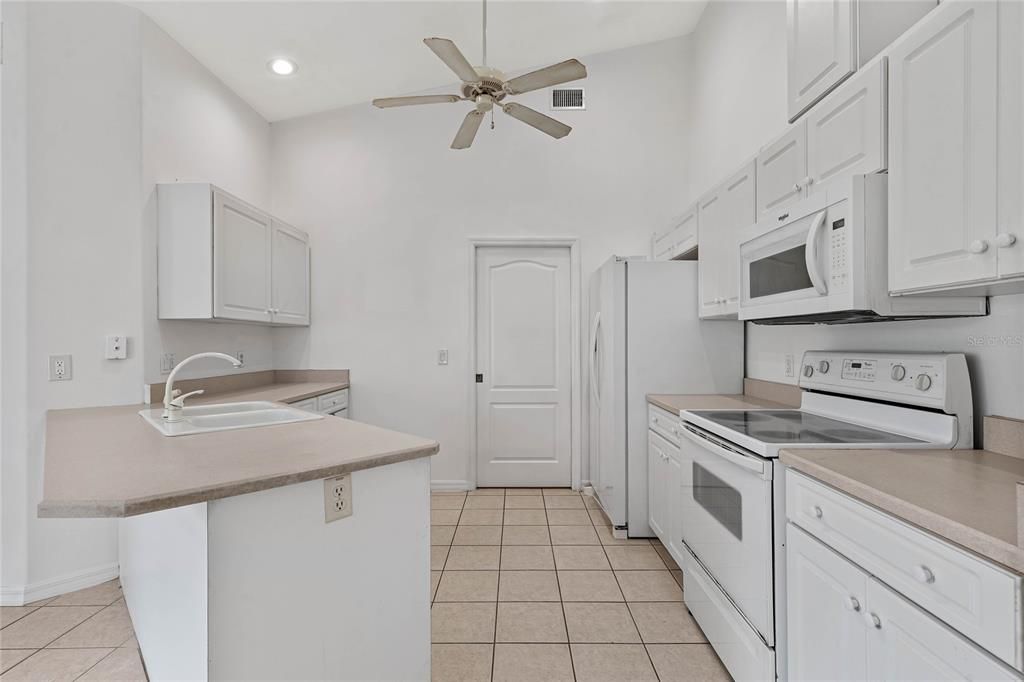 For Sale: $349,900 (3 beds, 2 baths, 1795 Square Feet)