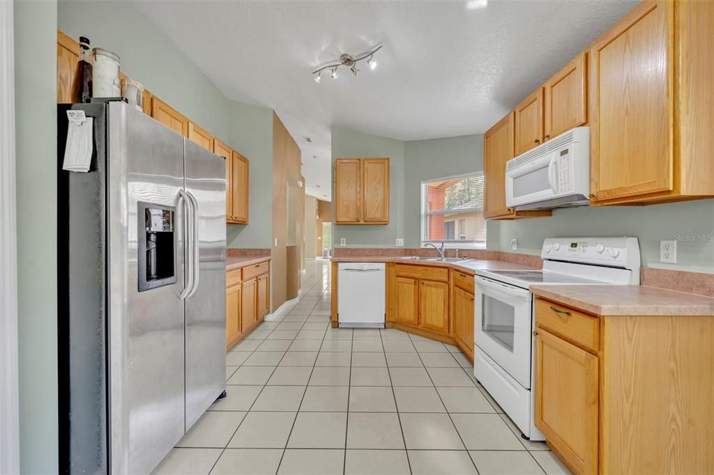 For Sale: $269,000 (2 beds, 2 baths, 1507 Square Feet)