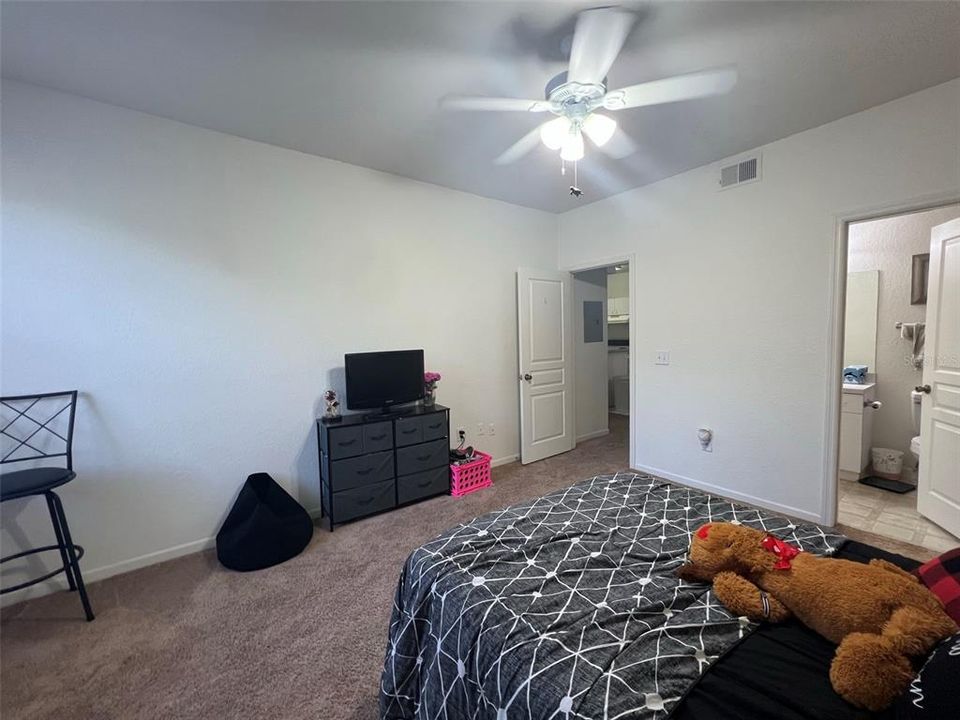 For Rent: $1,500 (2 beds, 2 baths, 1144 Square Feet)