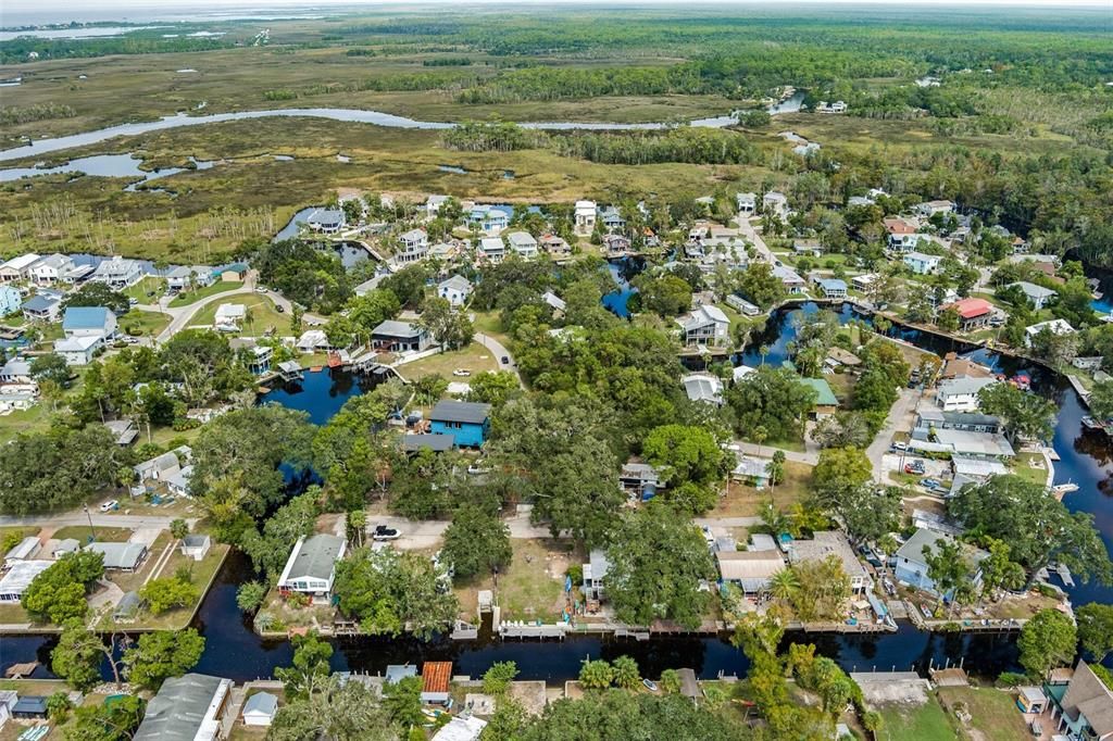 На продажу: $465,000 (0.20 acres)