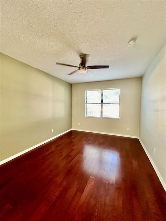 For Rent: $3,100 (4 beds, 3 baths, 2222 Square Feet)