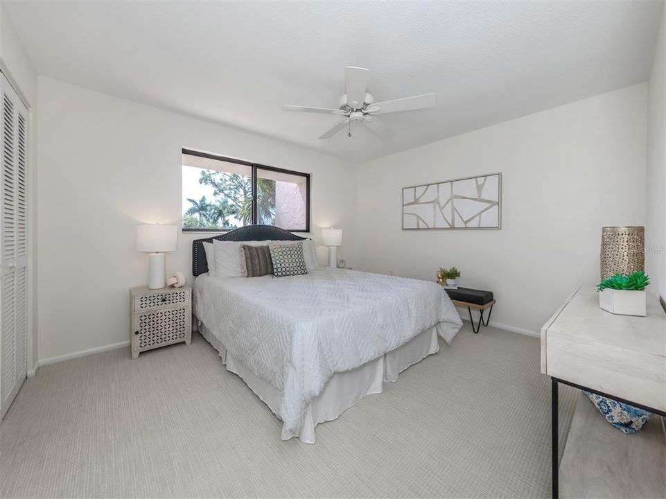 For Sale: $255,000 (2 beds, 2 baths, 1347 Square Feet)