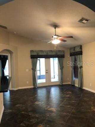 For Rent: $2,495 (3 beds, 2 baths, 1806 Square Feet)