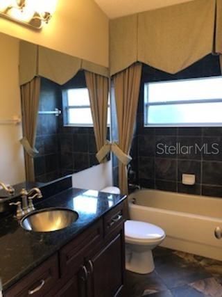 For Rent: $2,495 (3 beds, 2 baths, 1806 Square Feet)