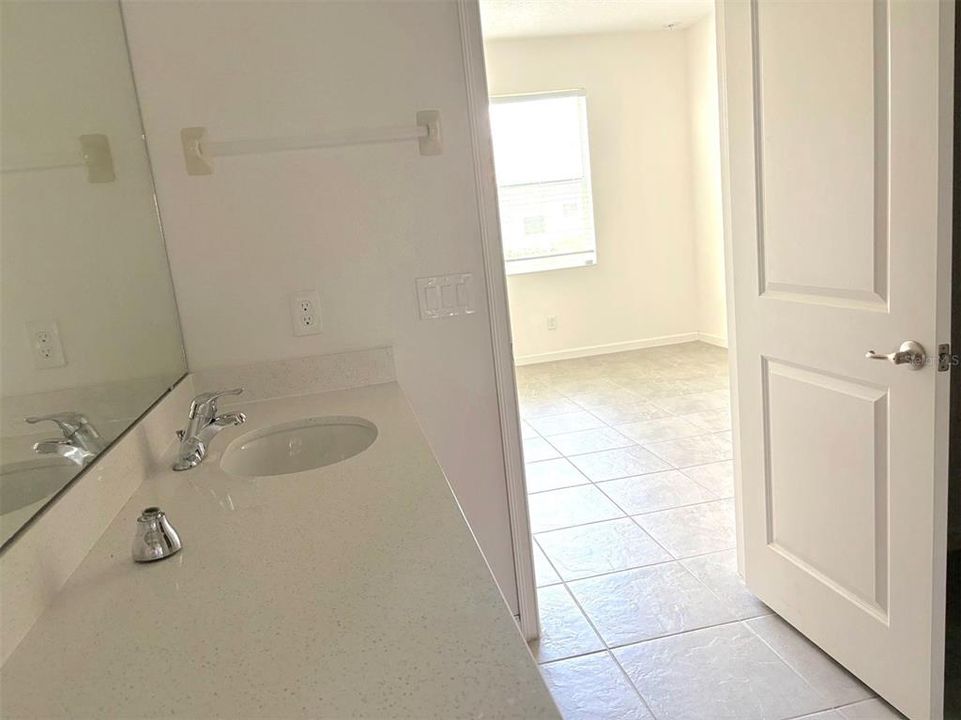 For Rent: $2,100 (3 beds, 2 baths, 1535 Square Feet)