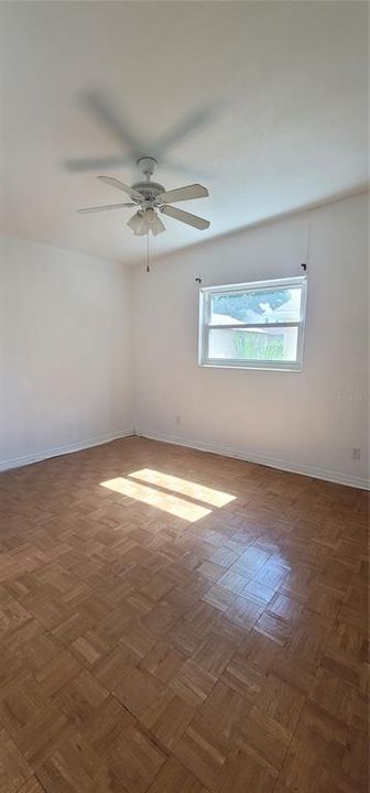 For Rent: $1,700 (2 beds, 1 baths, 900 Square Feet)